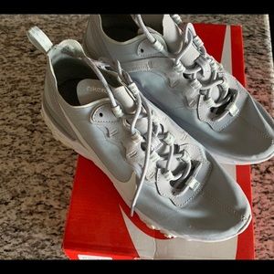 Nike women element 55